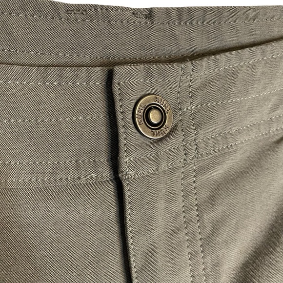 Kuhl Trekr Shorts Womens 12 Gray 8 Inch Hiking Outdoor Flat Front Hidden Cargo - Picture 2 of 11